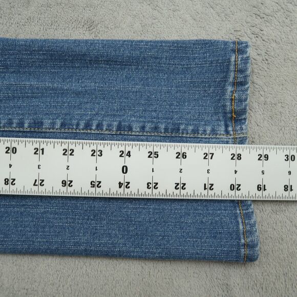 Levi's 550 Jeans Women's Size 8M Blue Mid-Rise Relaxed Bootcut 28.5" Inseam - Picture 4 of 16